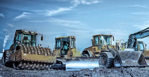 Бір қатарлы төрт нүкте